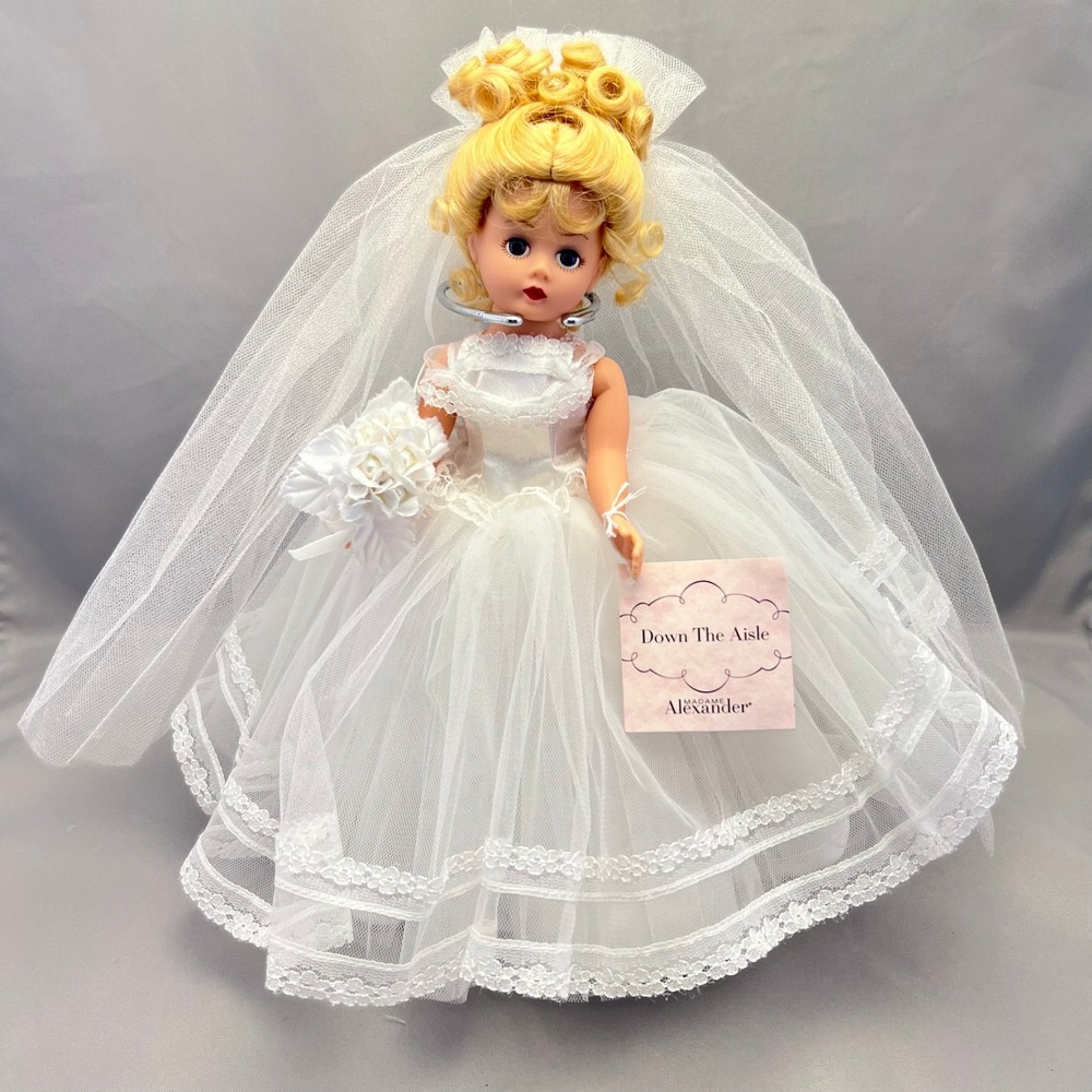 Madame Alexander Down The Aisle Doll Blonde 10" 33325 White NEW Bride 2002 Tiara